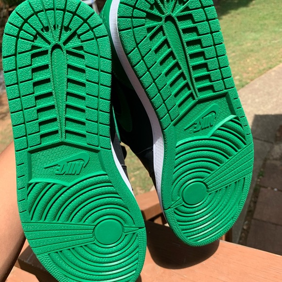 Pine Green Jordan 1’s